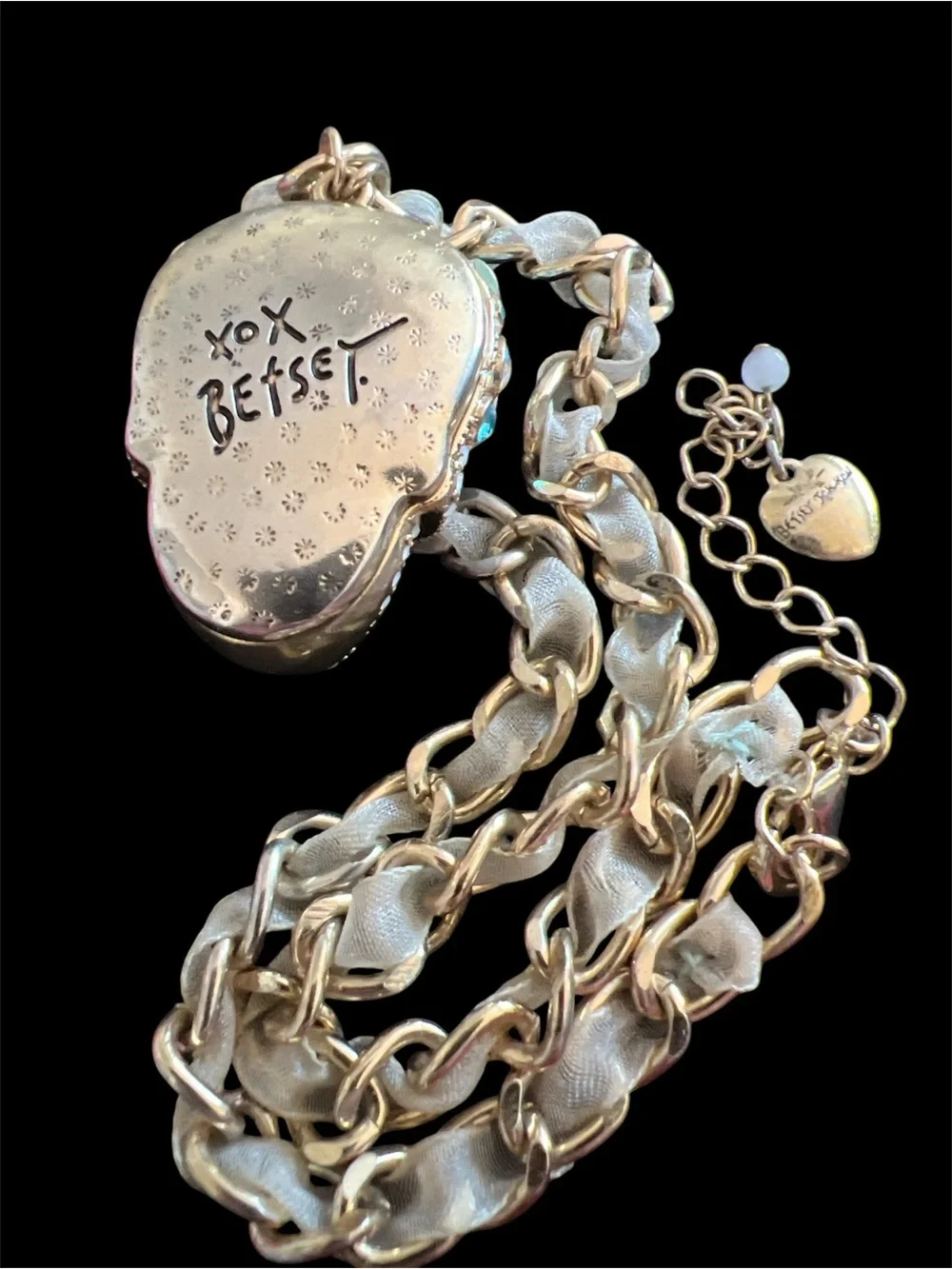 Betsey Johnson Gold Skull Pendant Necklace w Crystal Flowers-that grill!! - Picture 5 of 6